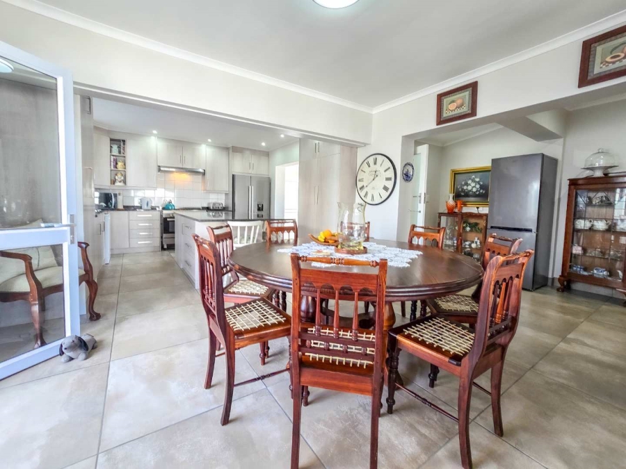 4 Bedroom Property for Sale in Jongensfontein Western Cape
